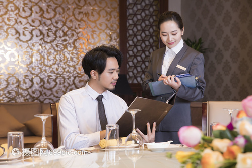 酒店餐厅服务员点菜服务 专业流程与细节